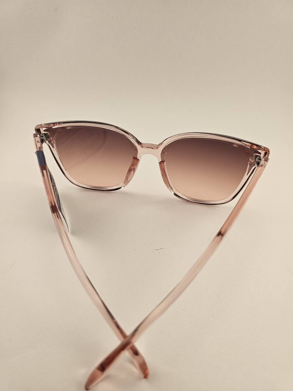 Universal Thread Cat-Eye Sunglasses Light Pink Recycled Frames NWT - Picture 5 of 6